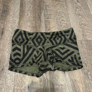 Lululemon Athletica Green and Black Athletic Shorts with Geometric Design